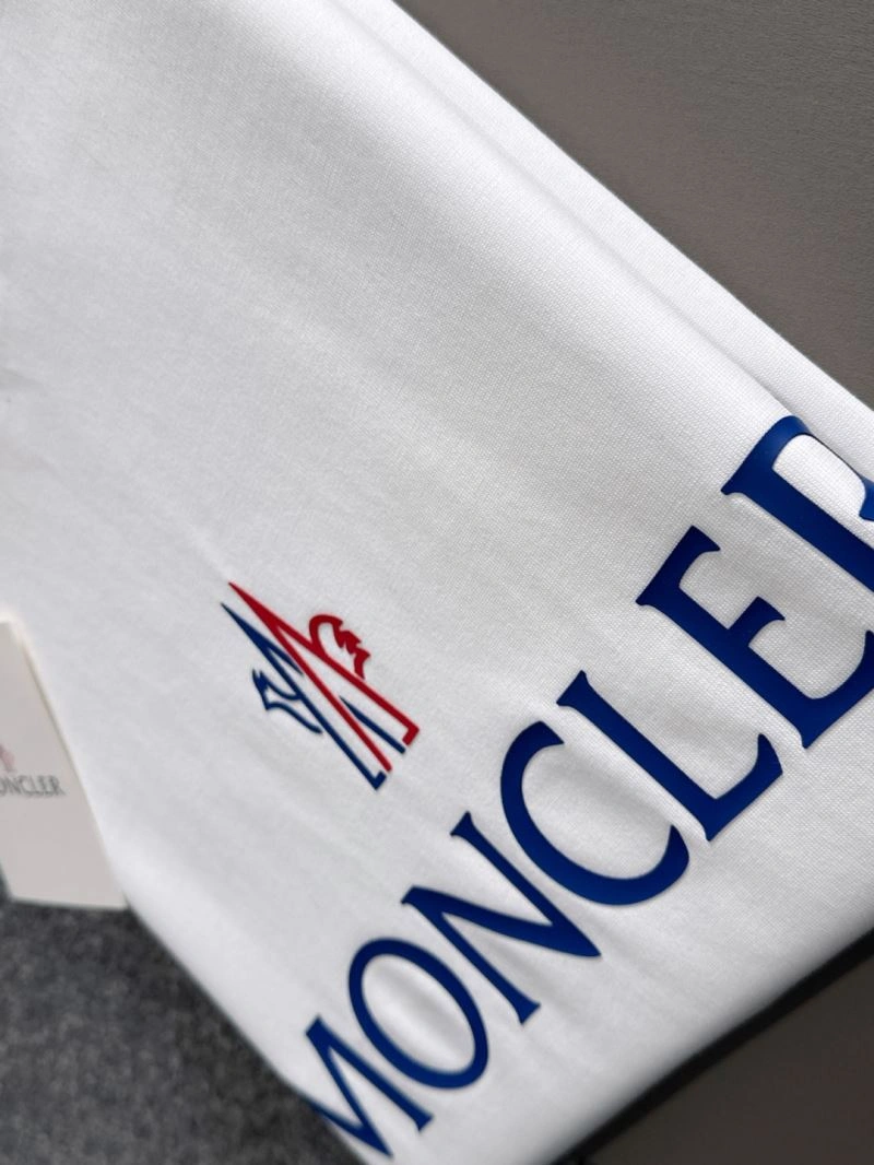 Moncler T-Shirts Attractive 141405