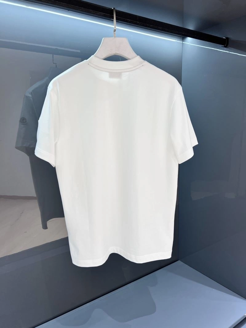 Moncler T-Shirts Unisex 141393