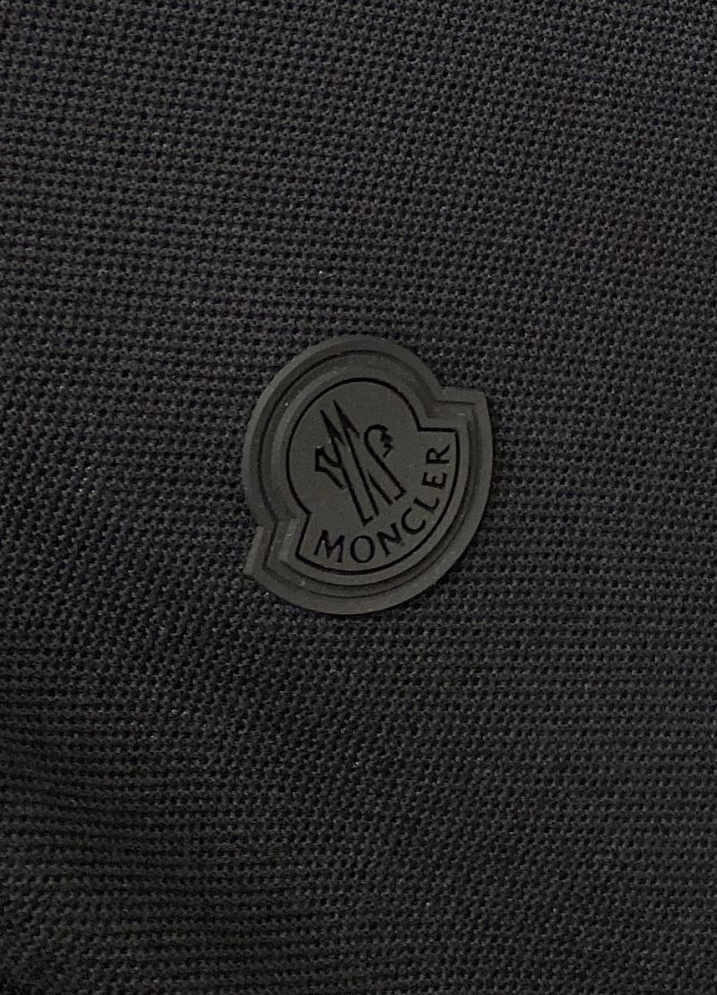 Moncler T-Shirts Comfortable 141404
