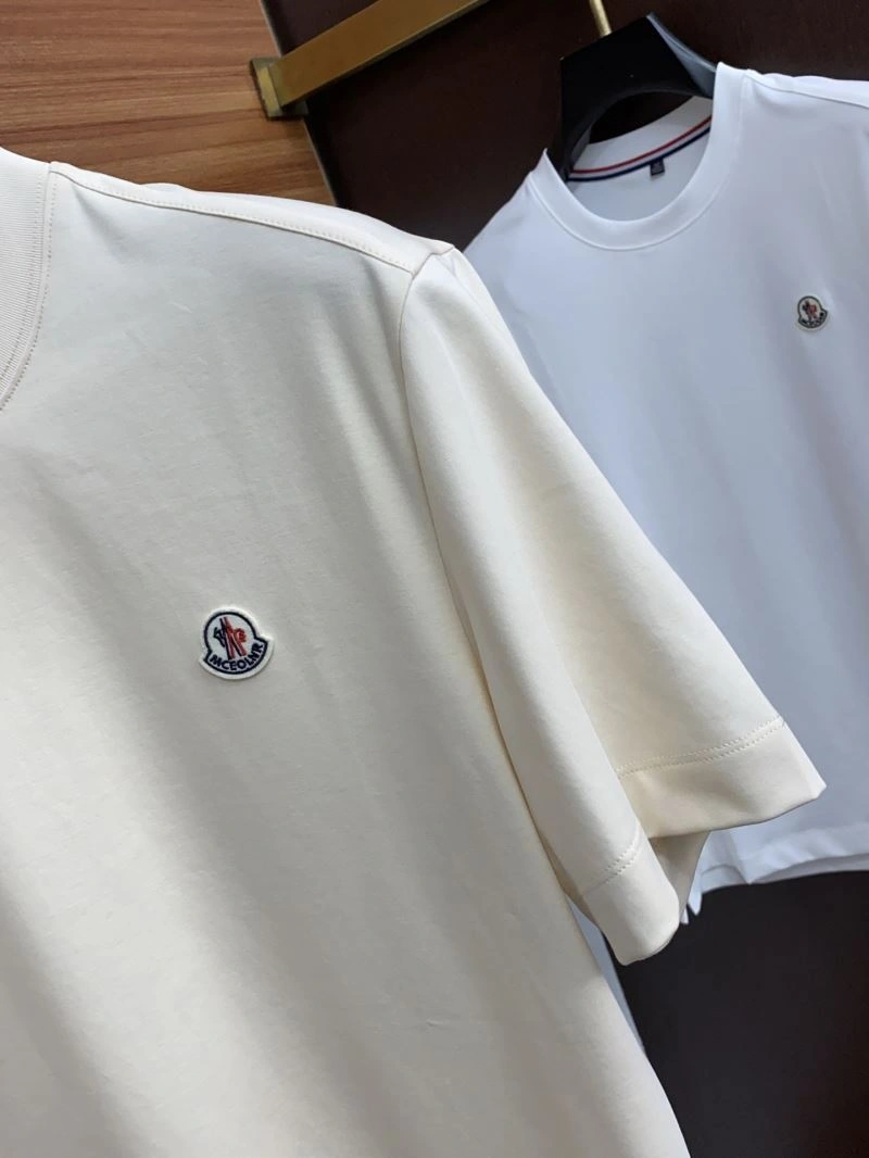 Flexible Moncler T-Shirts 141394