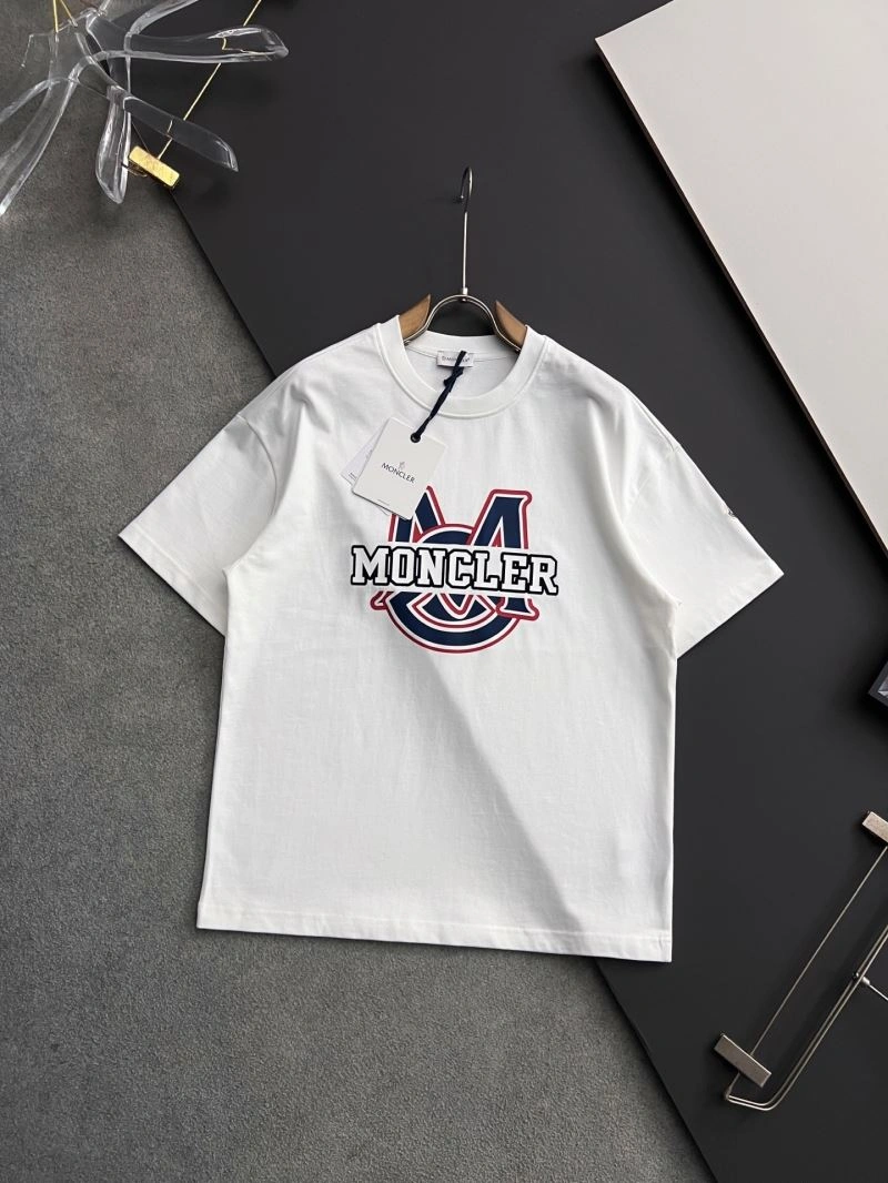 Moncler T-Shirts Durable 141420