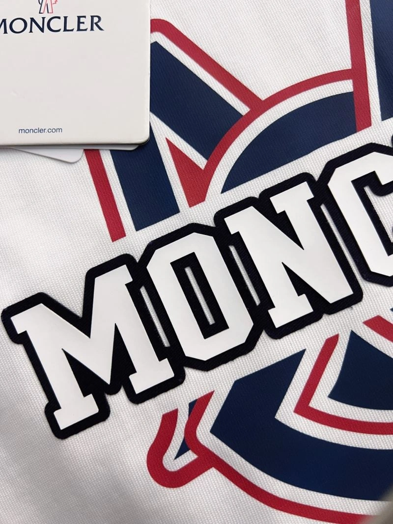 Moncler T-Shirts Durable 141420