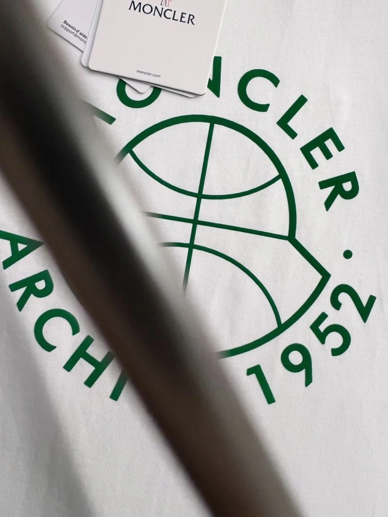 Practical Moncler T-Shirts 141423