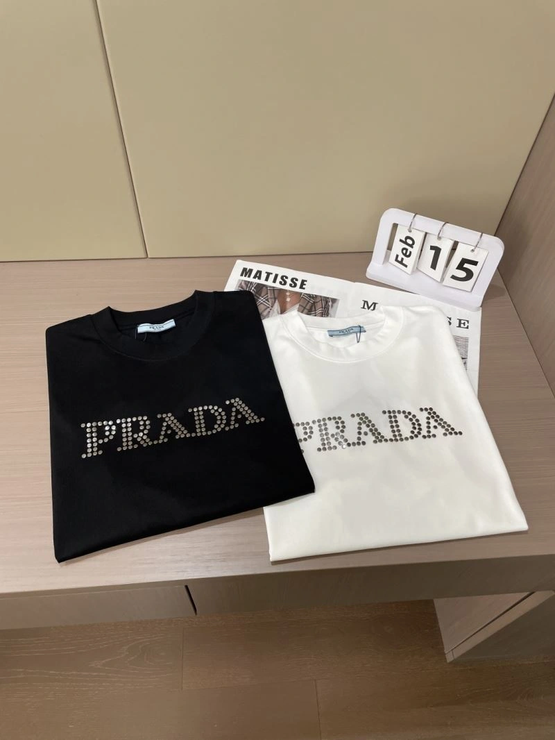 Bright Moncler T-Shirts 141381