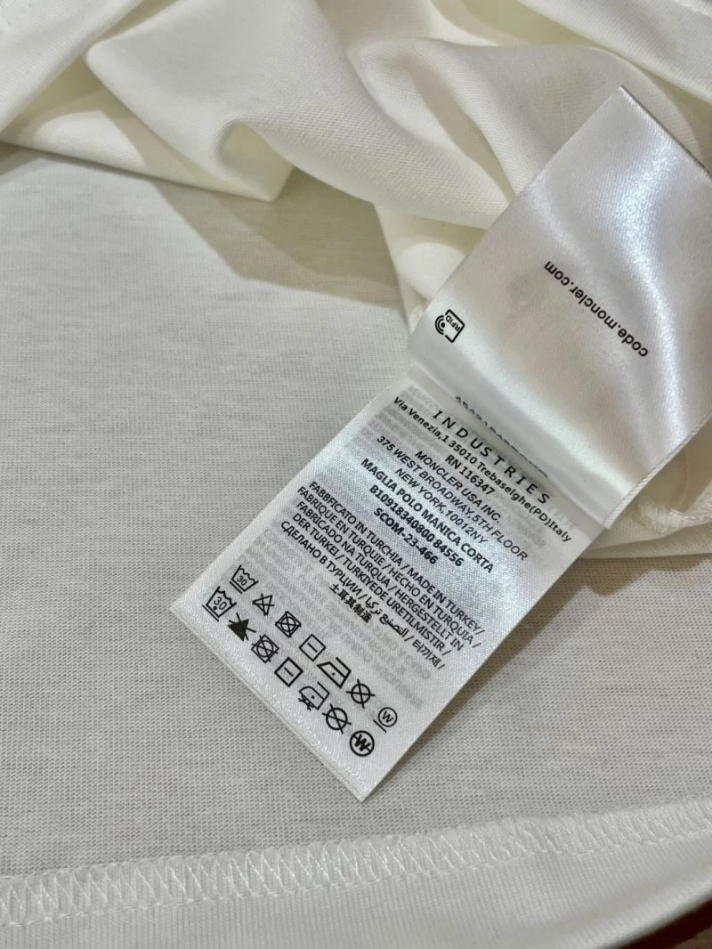 Moncler T-Shirts FreshLook 141384