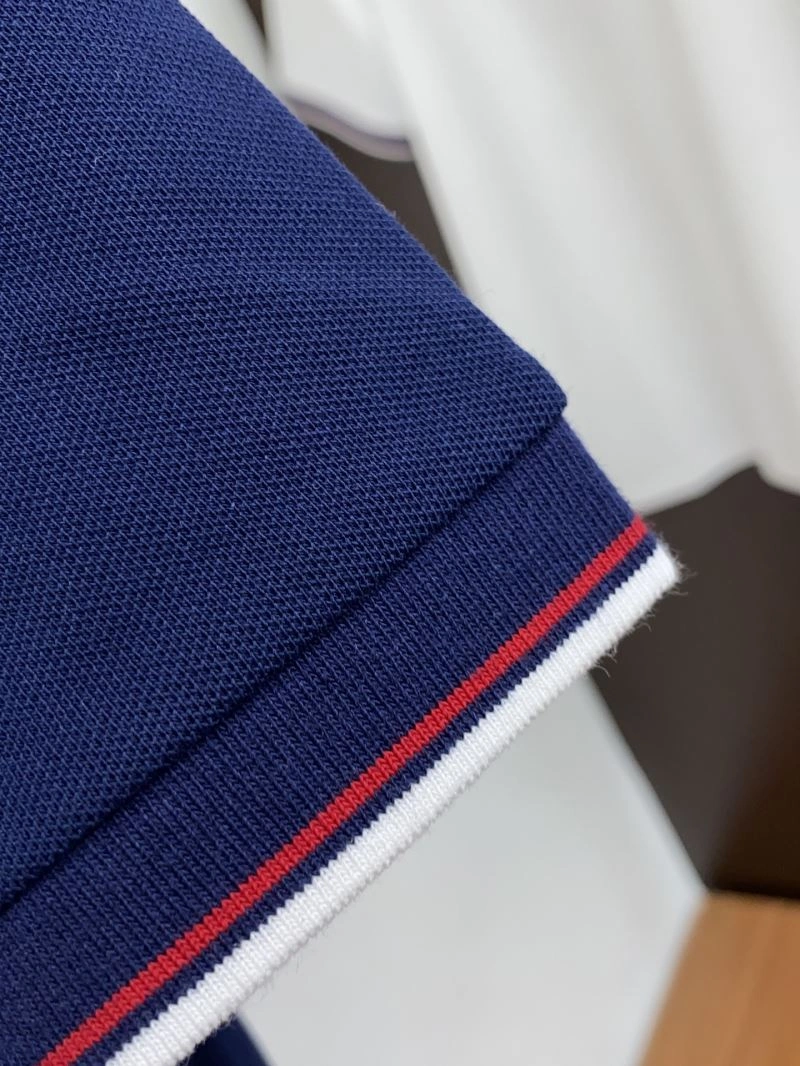 Tailored Moncler T-Shirts 141370