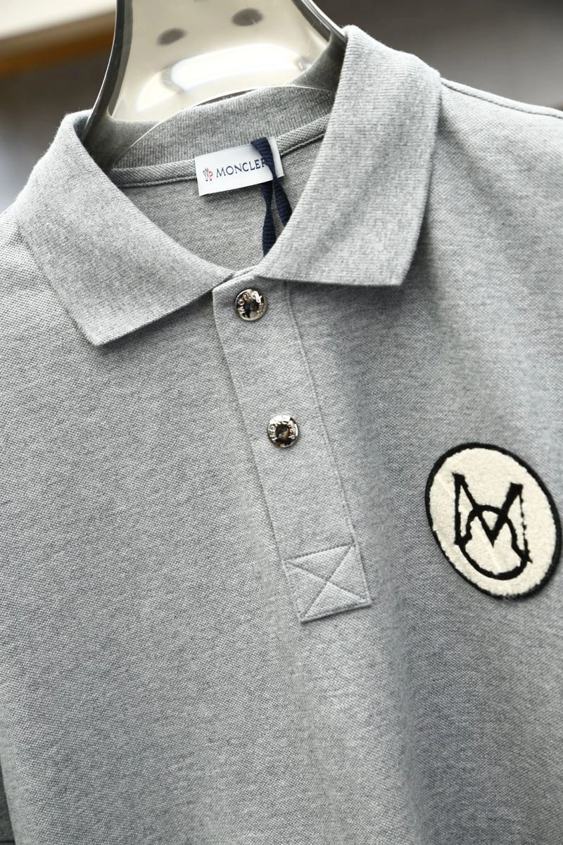 Moncler T-Shirts Stretchable 141365