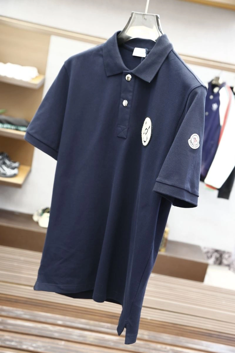 Moncler T-Shirts Minimalist 141377