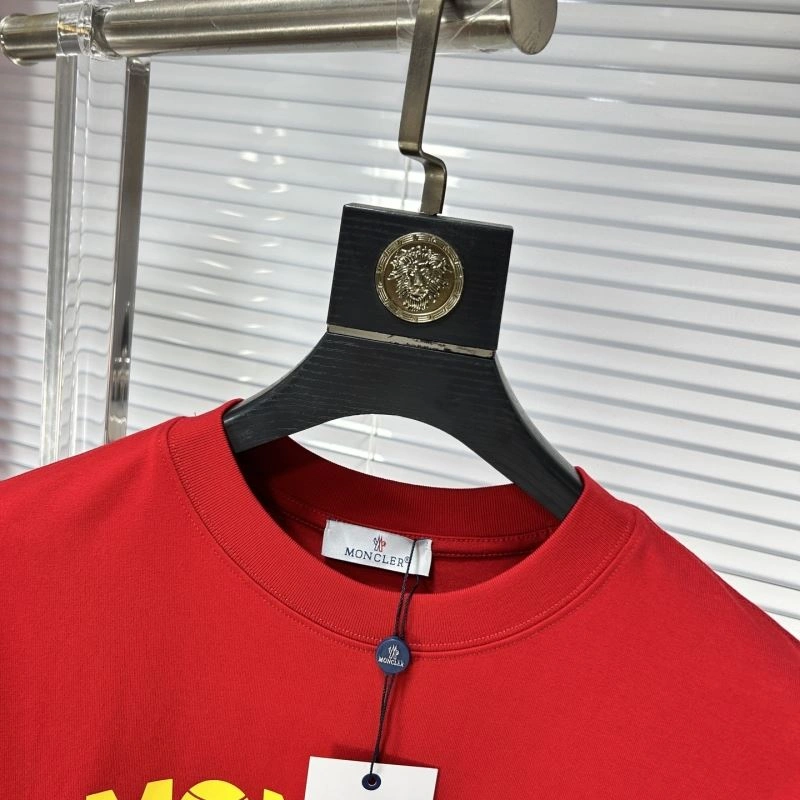 Moncler T-Shirts Lightweight 141376