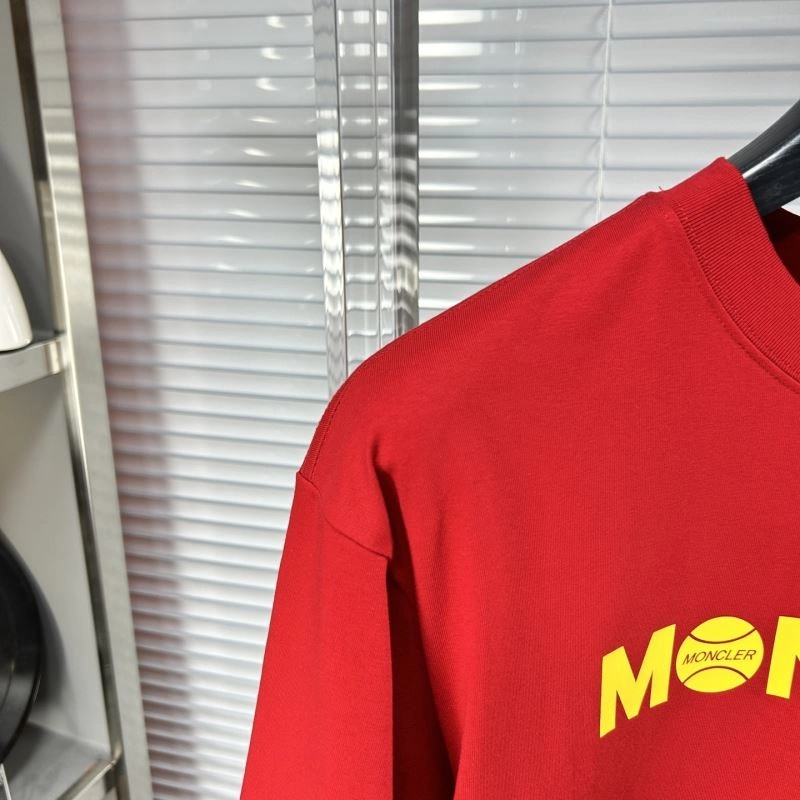 Moncler T-Shirts Lightweight 141376