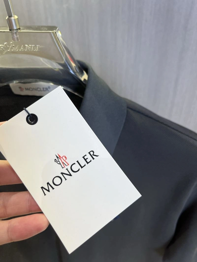 Moncler T-Shirts Casual 141364