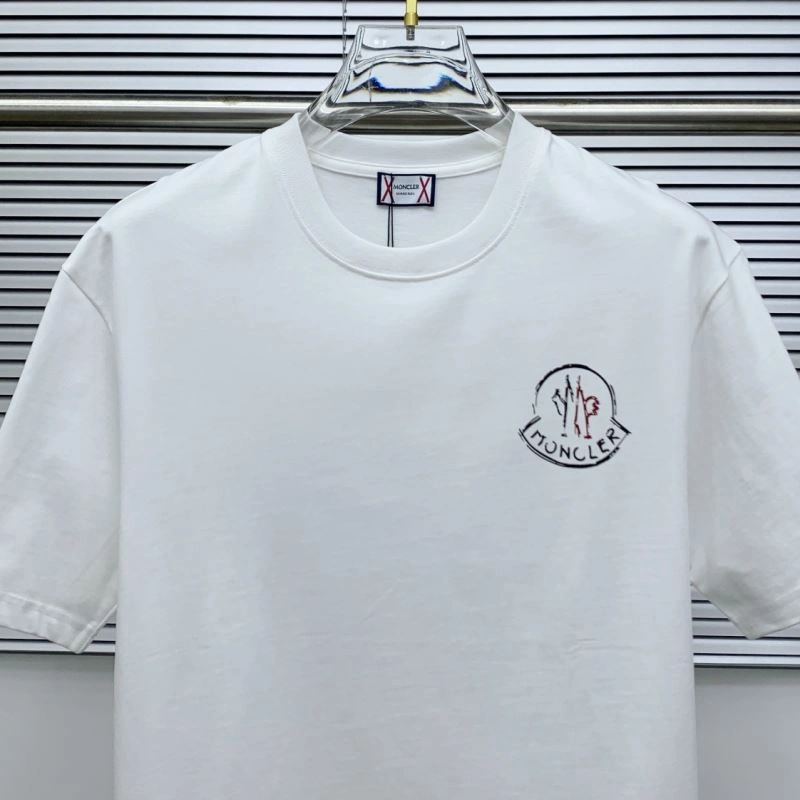 Chic Moncler T-Shirts 141361