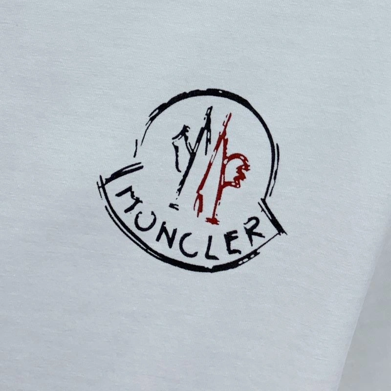 Chic Moncler T-Shirts 141361