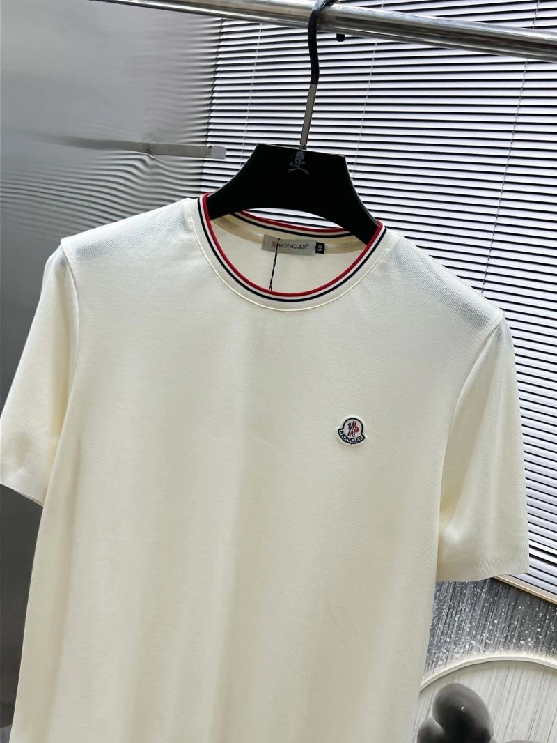 Reliable Moncler T-Shirts 141351