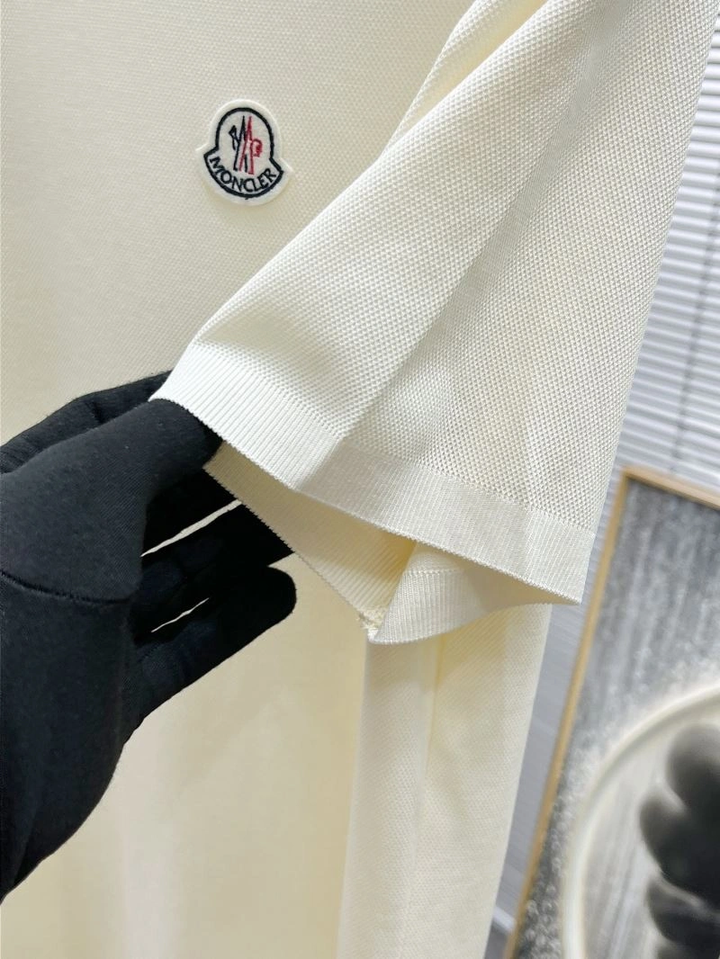 Reliable Moncler T-Shirts 141351