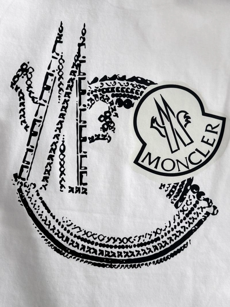 Moncler T-Shirts Functional 141343