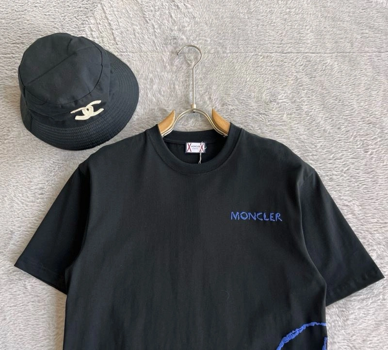 Snug Moncler T-Shirts 141341