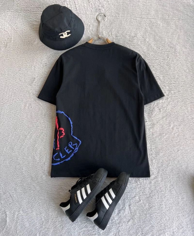 Snug Moncler T-Shirts 141341