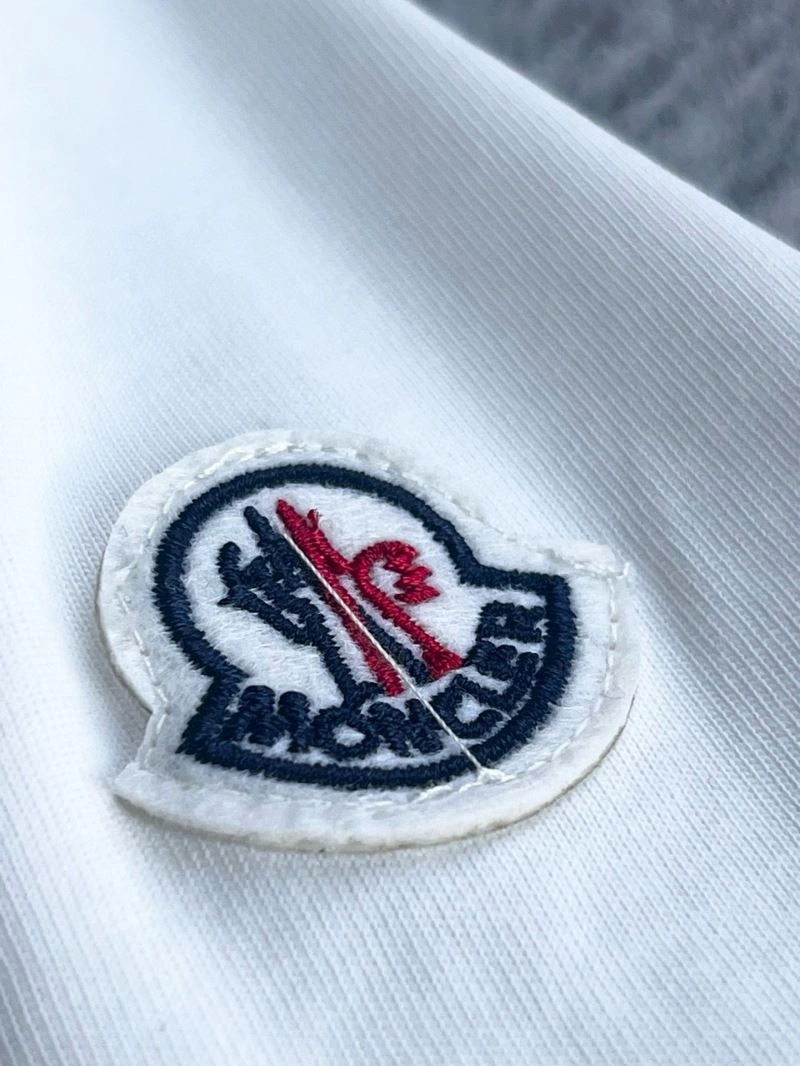 Moncler T-Shirts StreetReady 141340