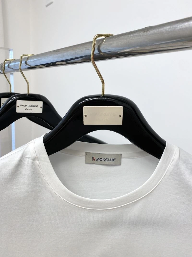 Unique Moncler T-Shirts 141336