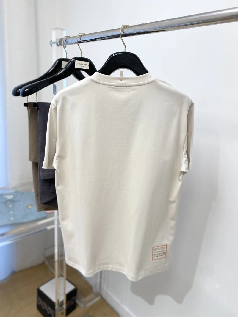 Moncler T-Shirts Seasonal 141338