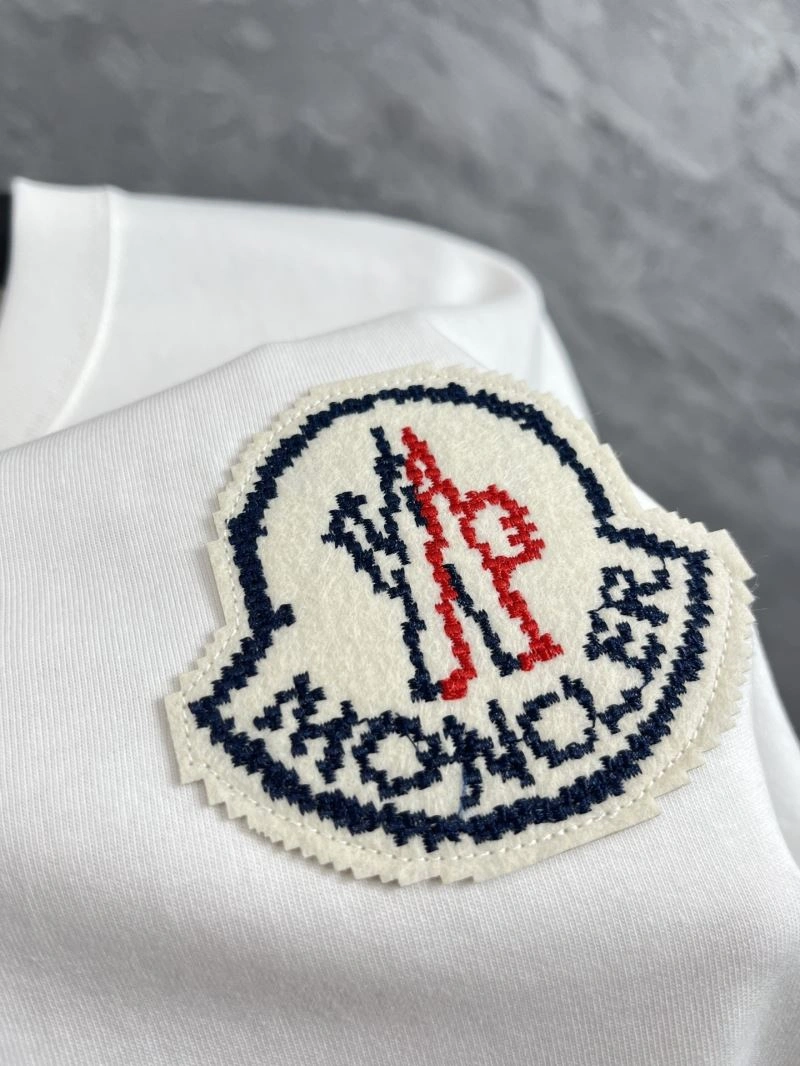 Moncler T-Shirts WaterResistant 141331