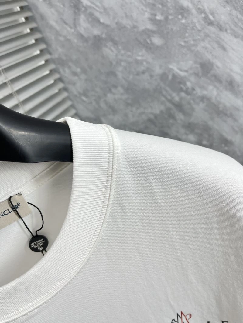 Moncler T-Shirts Thermal 141333