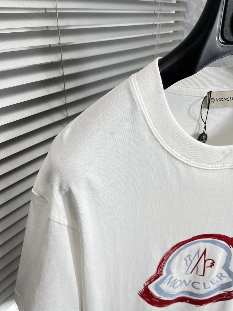 Moncler T-Shirts Functional 141332