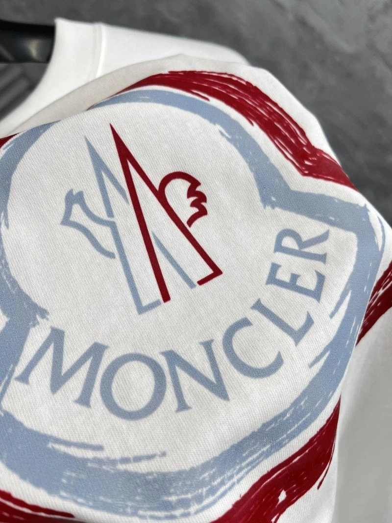 Moncler T-Shirts Functional 141332