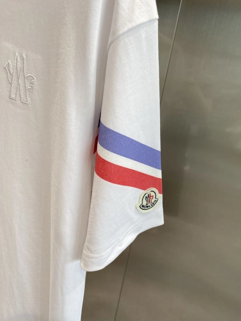 Moncler T-Shirts Breathable 141313