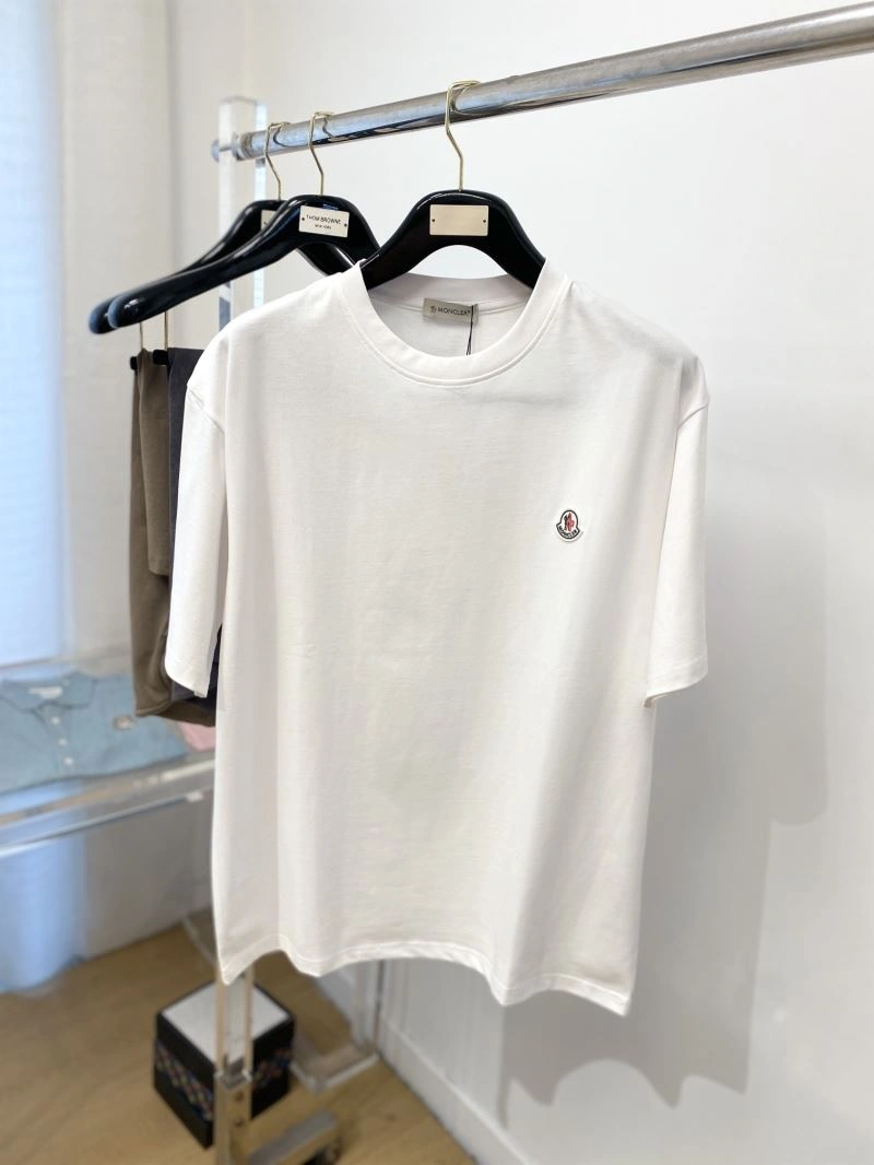 Moncler T-Shirts Refined 141309