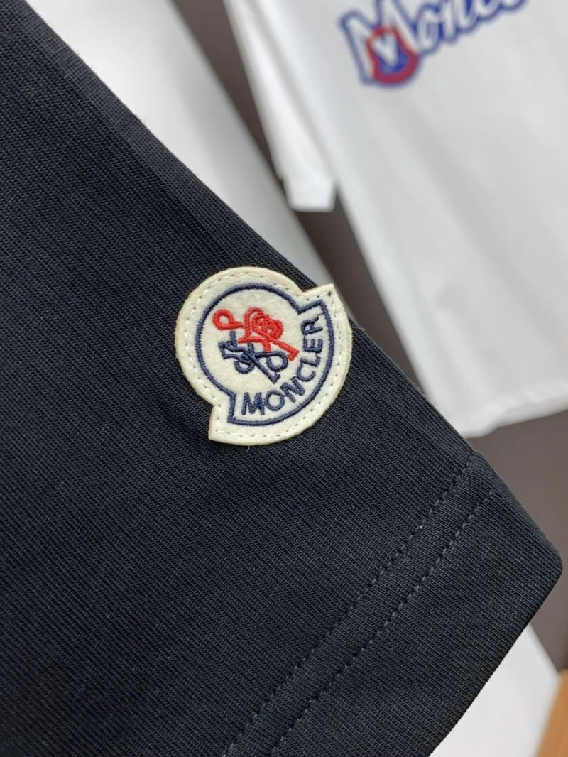 Moncler T-Shirts Lightweight 141315