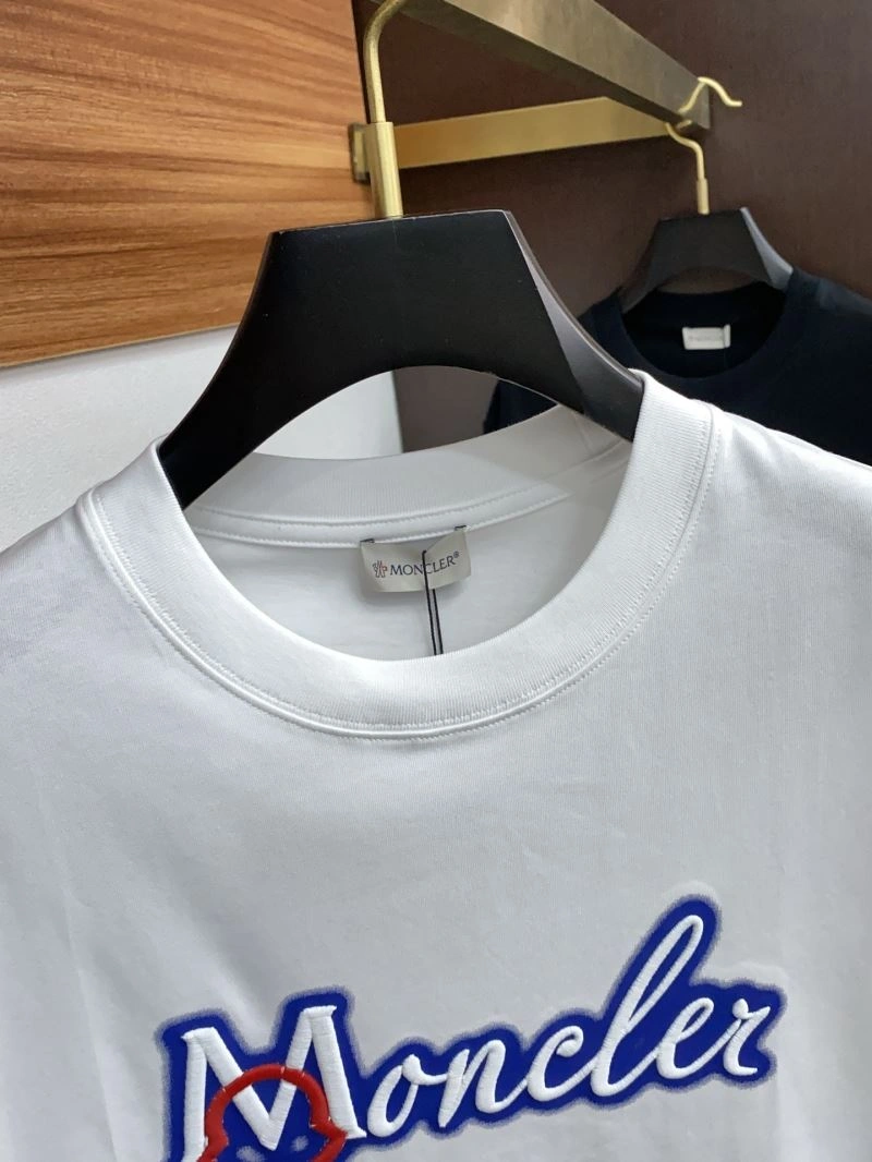 Upgraded Moncler T-Shirts 141311