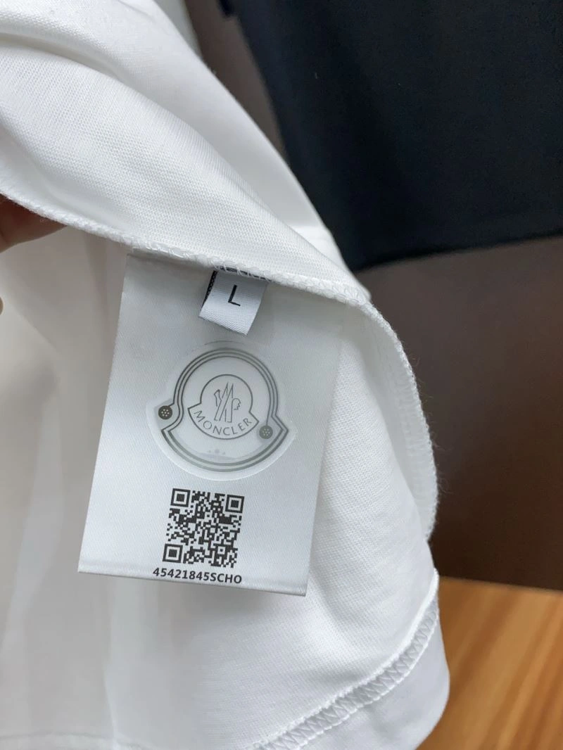 Upgraded Moncler T-Shirts 141311