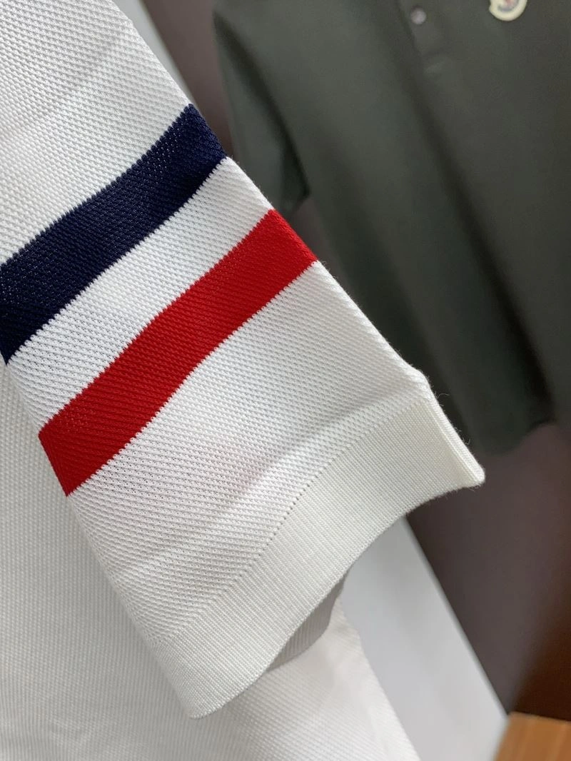Effortless Moncler T-Shirts 141310