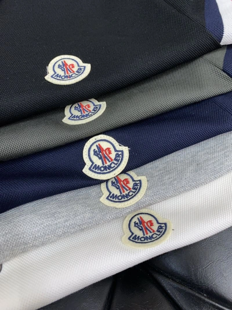 Effortless Moncler T-Shirts 141310