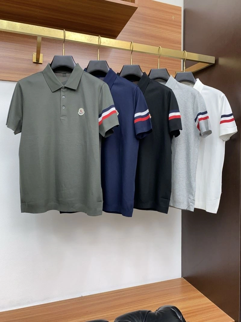 Effortless Moncler T-Shirts 141310