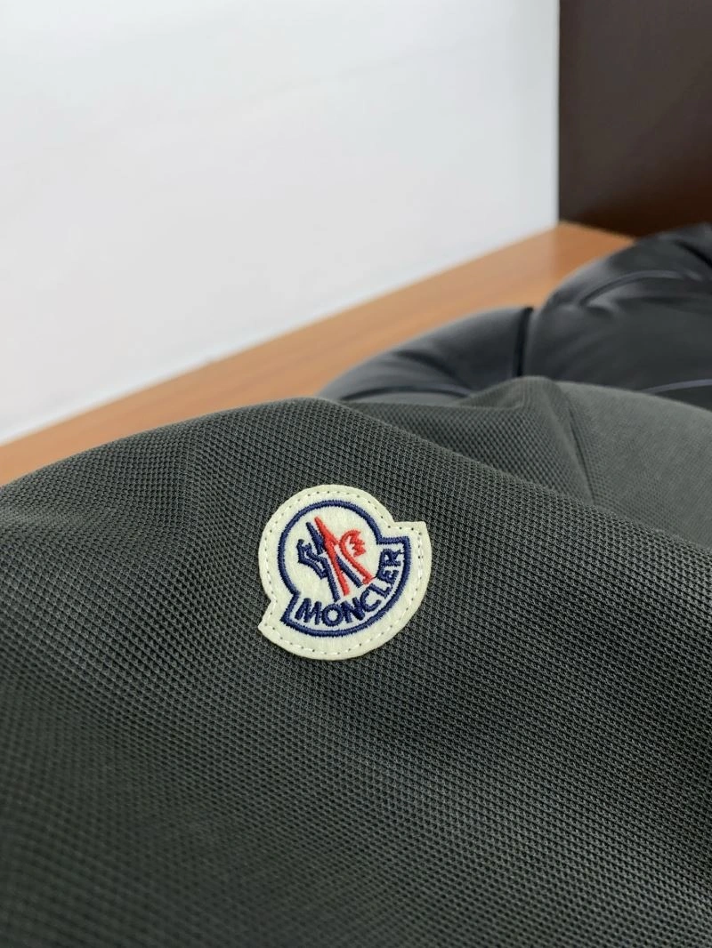 Stretchable Moncler T-Shirts 141306
