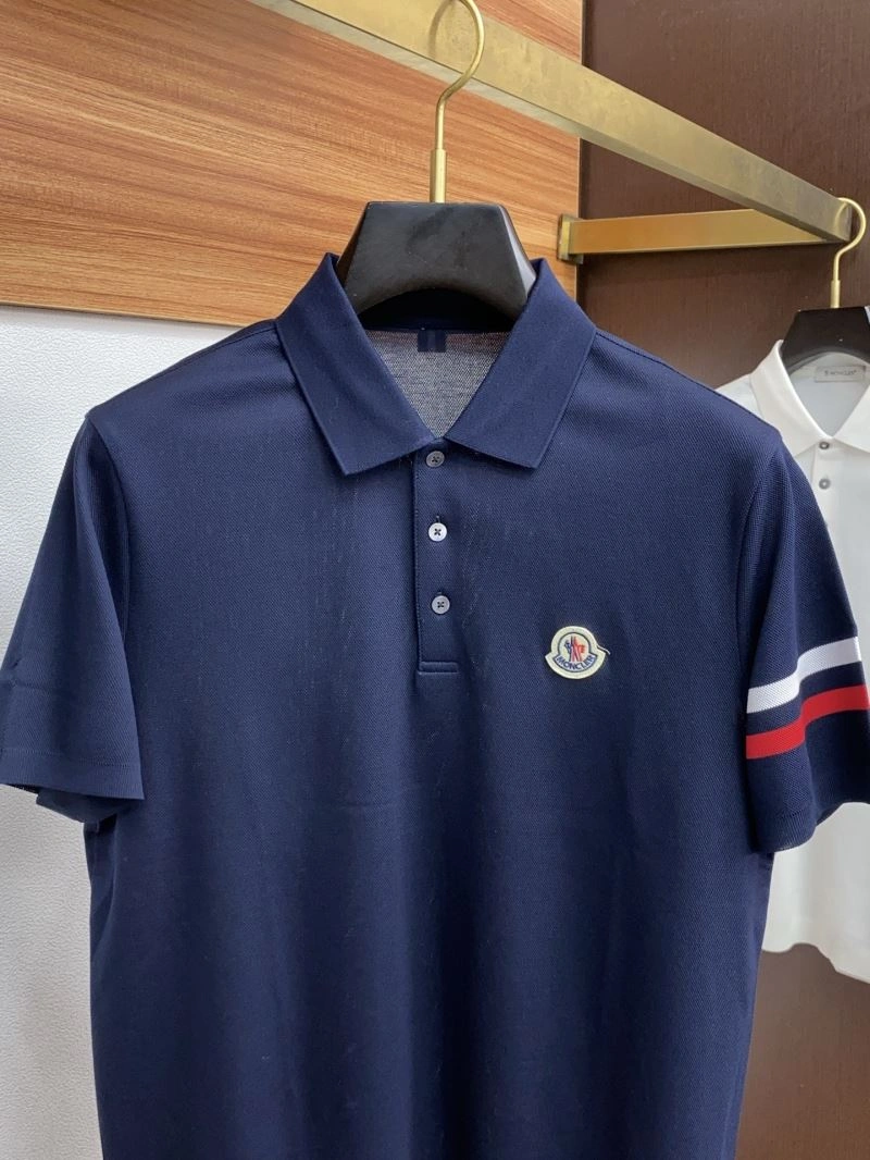 ComfortFit Moncler T-Shirts 141325