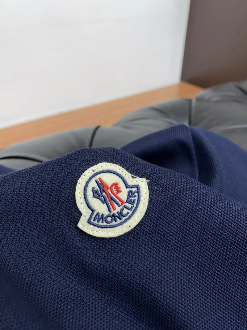 ComfortFit Moncler T-Shirts 141325