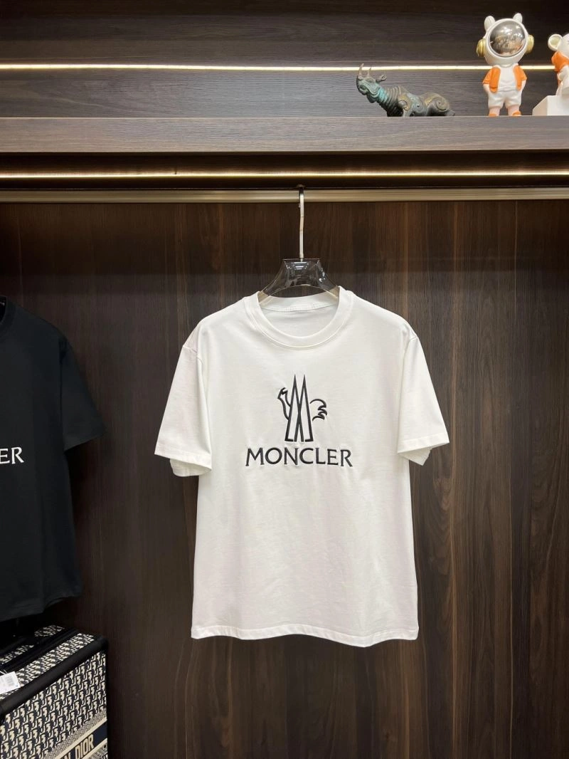 Moncler T-Shirts Practical 141308