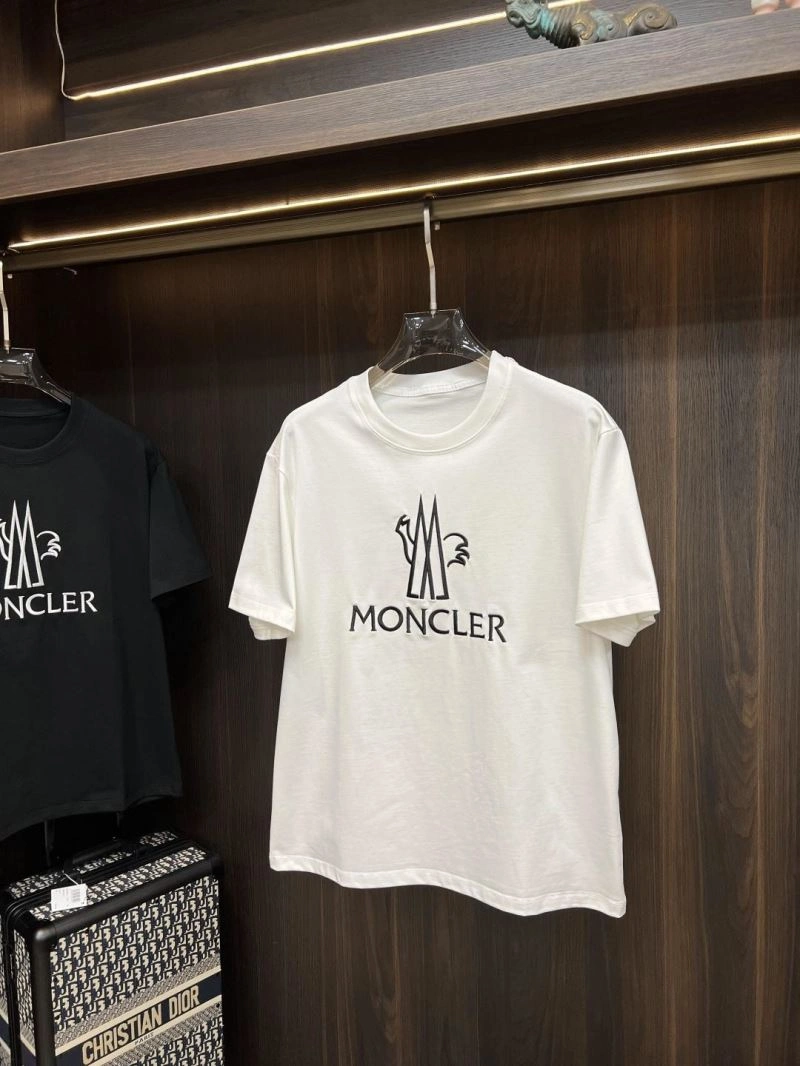 Moncler T-Shirts Practical 141308