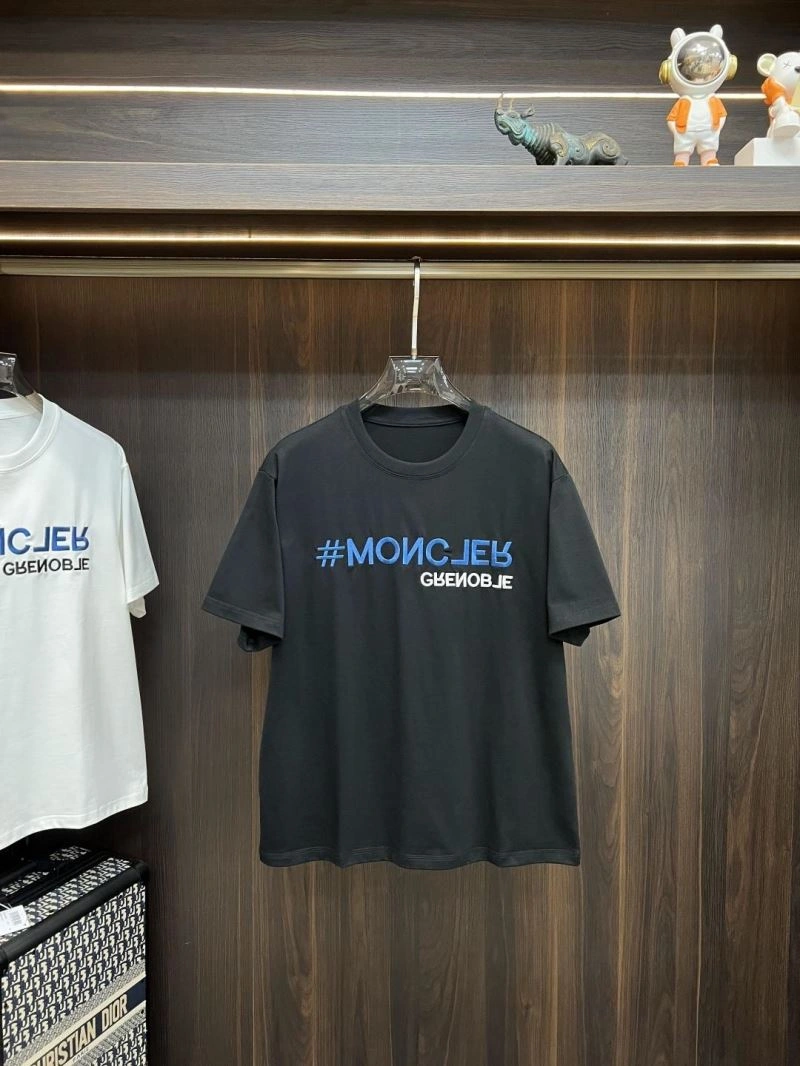 Sustainable Moncler T-Shirts 141320