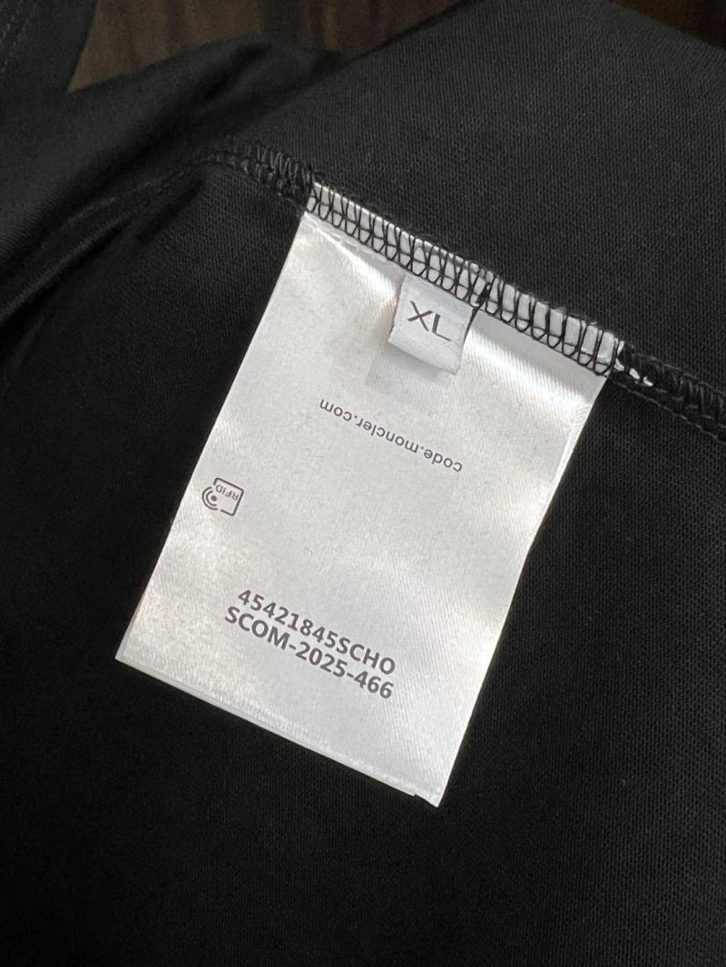 Sustainable Moncler T-Shirts 141320