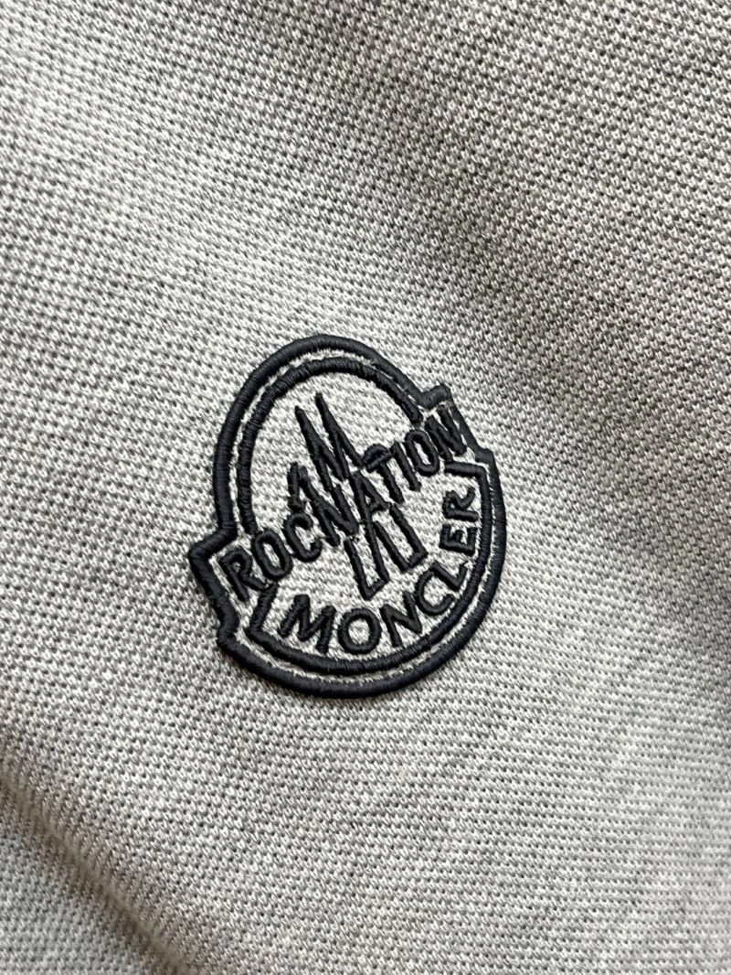 Moncler T-Shirts Bold 141380