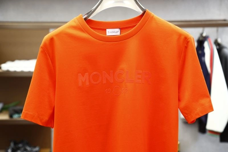 Moncler T-Shirts SoftTouch 141300