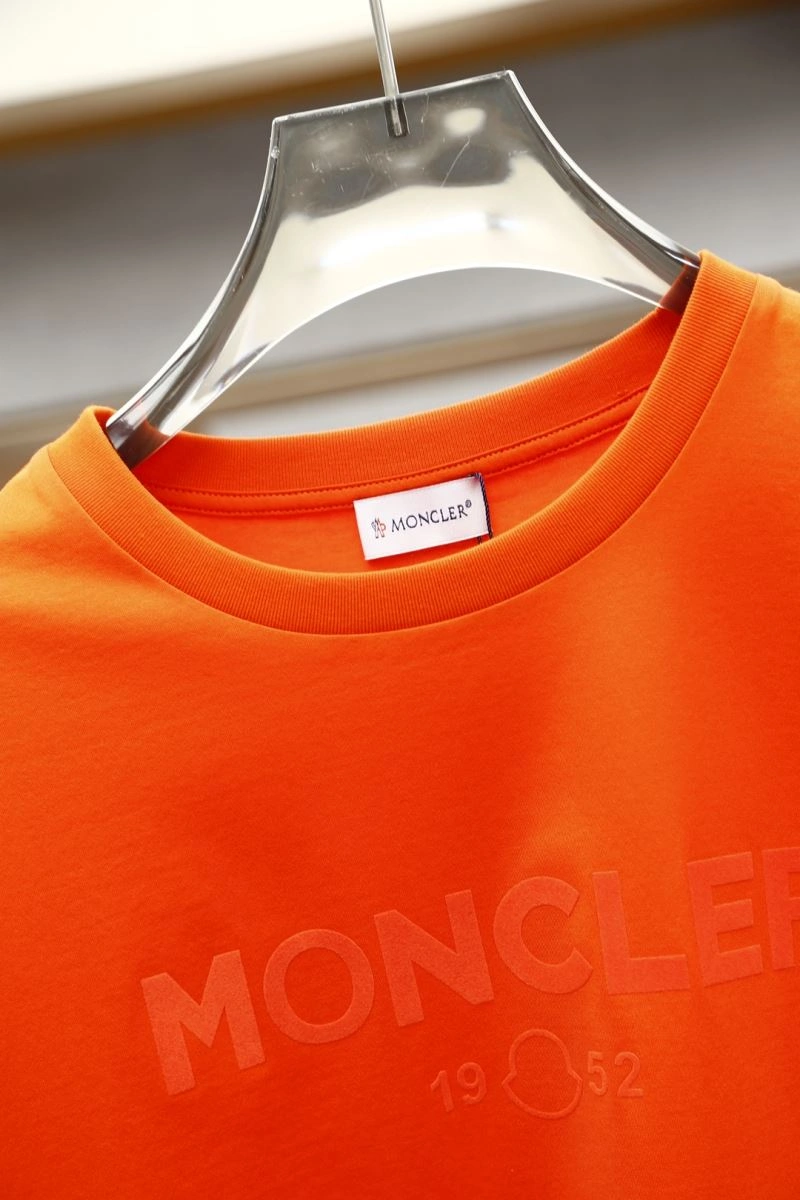 Moncler T-Shirts SoftTouch 141300