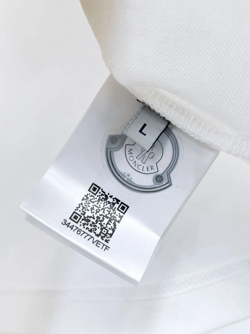 Sustainable Moncler T-Shirts 141299