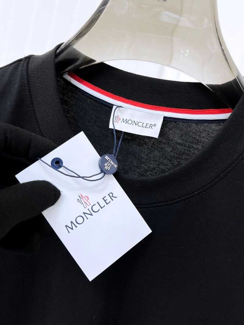Moncler T-Shirts Unique 141297