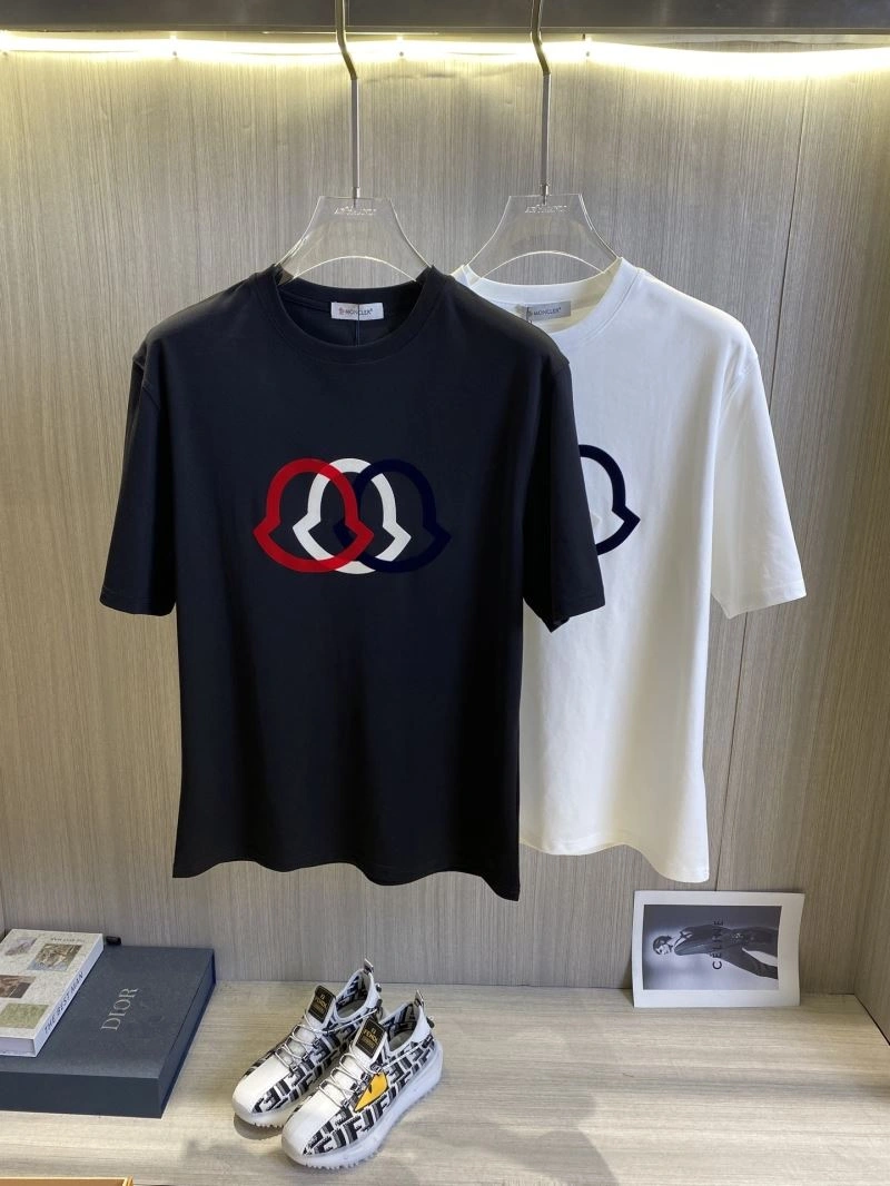 Moncler T-Shirts Youthful 141296